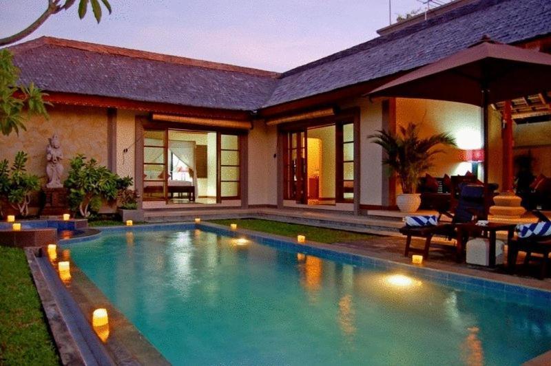 Dedari Villa Jimbaran  Phòng bức ảnh